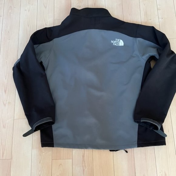 The North Face Jacket - Picture 2 of 4